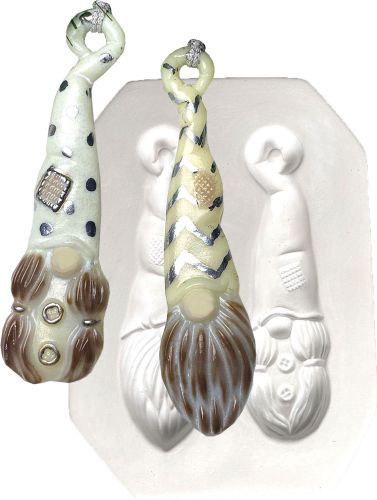 47422-Two Gnome Ornaments