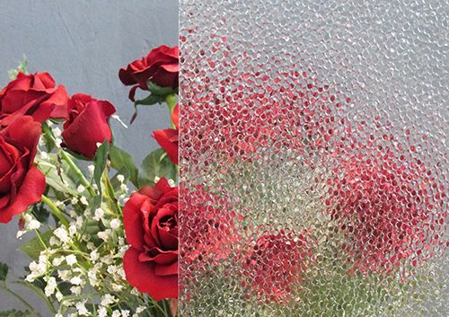C1013- Pilkington Clear Texture Confetti
